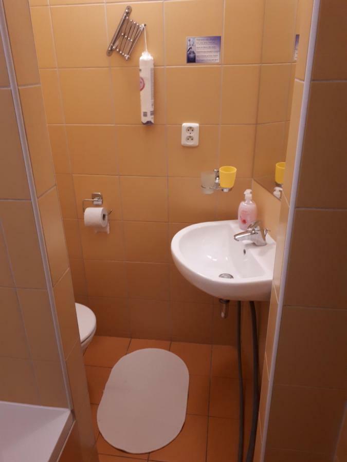 Utulny Apartman V Bratislava 6 エクステリア 写真